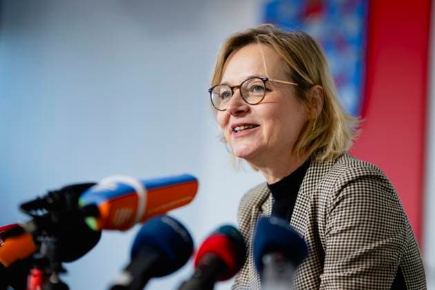 LANDESPRESSEKONFERENZ THÜRINGEN 04 12 2024 - Erfurt: Die Vorsitzende der BSW-Fraktion im Thüringer Landtag, Katja Wolf (BSW), in der Landespressekonferenz im Thüringer Landtag am 4. Dezember 2024. _________________