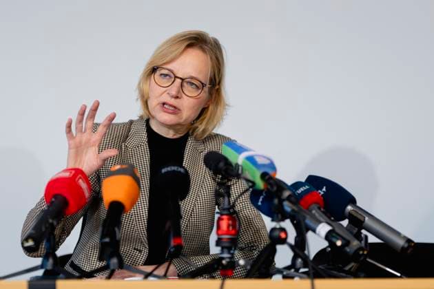 LANDESPRESSEKONFERENZ THÜRINGEN 04 12 2024 - Erfurt: Die Vorsitzende der BSW-Fraktion im Thüringer Landtag, Katja Wolf (BSW), in der Landespressekonferenz im Thüringer Landtag am 4. Dezember 2024. _________________