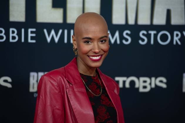 Sharon BATTISTE, Schauspielerin, Roter Teppich, Red Carpet Show, Ankunft, arrival, Filmpremiere BETTER MAN - Die Robbie Williams Story am 08.12.2024 im Cinedom-Kino in Koeln,