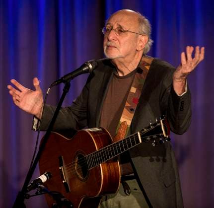 November 13, 2014, Los Angeles, California, USA: PETER YARROW performs and discusses his career as part of the legendary trio, Peter, Paul and Mary, at the GRAMMY Museum. Los Angeles USA  - ZUMAce6_ 20141113_mda_ce6_021 Copyright: xBrianxCahnx