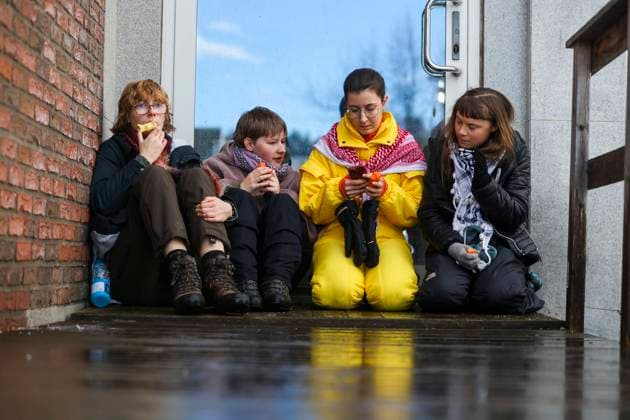 Extinction Rebellion demonstrerer Sandefjord 20250114. Extinction Rebellion og Greta Thunberg demonstrerer utenfor hottellet hvor Sandefjord-konferansen avholdes. Foto: Trond Reidar Teigen NTB Sandefjord Norge oS1DHZ_07Hk EDITORIAL USE ONLY Ref:_BNC_POLoS1DHZ_07Hk.jpg Copyright: xTrondxReidarxTeigenx xNTBx