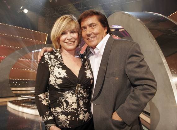 Saenger Frank Michael und Mary Roos am 28.09.2007 bei der Probe zur Fernsehshow MUSIK FUER SIE in der Sporthalle Dessau Photos: Scherf Sachsen Anhalt Deutschland