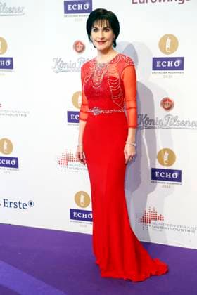 Enya beim ECHO Deutscher Musikpreis 2016, Preisverleihung in Berlin, Roter Teppich, Berlin Deutschland, Germany