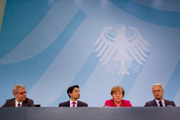 Norbert Roettgen, Philipp Roesler, Angela Merkel, Peter Ramsauer auf der Pressekonferenz zum Atomausstieg nach dem Bericht der Ethikkommission Sicher Energieversorgung im Bundeskanzleramt in Berlin, Copyright Huebner, 30.05.2011 Berlin Germany , deutschland