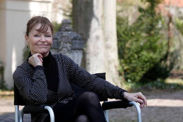 Angelica Domroese, Schauspielerin, am Set zu -Bis zum Horizont, dann links!-, neuer Kinofilm von Bernd Boehlich, Dreharbeiten in der Naehe von Berlin, Berlin Deutschland, Germany