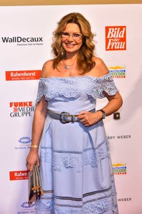 Maren Gilzer zu Gast bei der 13.Verleihung der Goldenen Bild der Frau 2019 die Gala fuer starke Frauen ankunft Roter Teppich im Stage Operettenhaus am Mittwoch 23.Oktober 2019 in Hamburg HH Deutschland