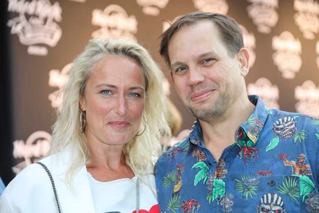 Eva Mona Rodekirchen und Bjorn Geske zu Gast bei der Feier Party lets Keep rockin 30 Jahre Hard Rock Cafe am Kurfuerstendamm Mittwoch 18.Mai 2022in Berlin Berlin Deutschland