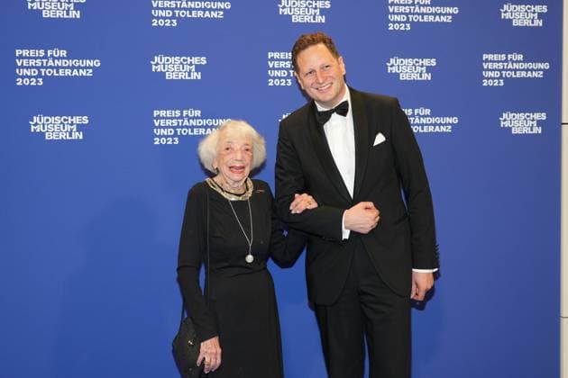 Georg Friedrich Prinz von Preussen, Margot Friedlaender bei der Verleihung vom Preis fuer Verstaendigung und Toleranz am 11.11.2023 im Juedischen Museum in Berlin. Berlin Deutschland