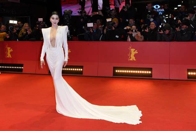 Bilder des Jahres 2025, Entertainment 02 Februar Entertainment Themen der Woche KW08 Entertainment Bilder des Tages Fan Bingbing bei der Closing Ceremony mit Preisverleihung auf der Berlinale 2025 75. Internationale Filmfestspiele Berlin im Berlinale Palast. Berlin, 22.02.2025