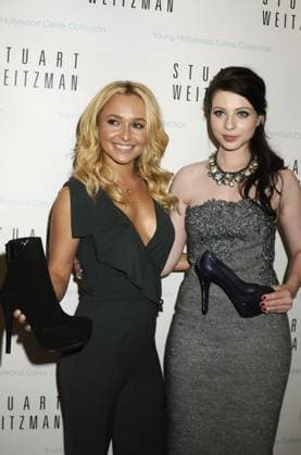 NEW YORK, NY - SEPTEMBER 08: Hayden Panettiere_Michelle Trachtenberg at the celebration during Fashion s Night Out at Stuart Weitzman. on September 8, 2011 in New York City....People: Hayden Panettiere_Michelle Trachtenberg Manhattan United States Of America - ZUMAs214 20110908_aba_s214_023 Copyright: xSMGx