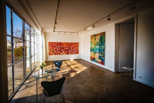 Bilder des Jahres 2025, Entertainment 03 März Entertainment Themen der Woche KW10 Berlin Lichtenberg OT Hohenschönhausen, Mies van der Rohe Haus, ehemals Villa Haus Lemke; Ausstellung David Schnell Clear Velvet - 09.03.2025 Mies van der Rohe Haus Berlin