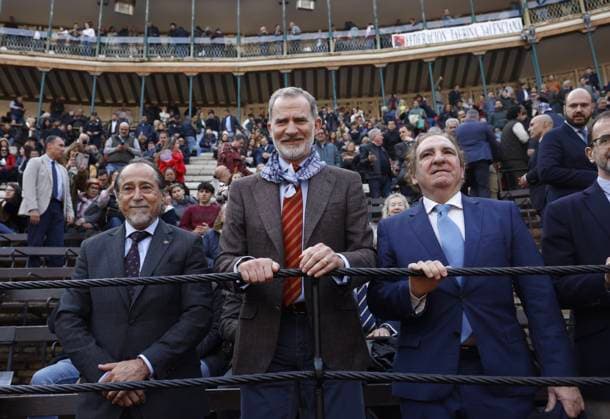 Bilder des Jahres 2025, Entertainment 03 März Entertainment Themen der Woche KW12 Entertainment Bilder des Tages News Bilder des Tages The King attends the bullfight in his ninth visit to Valencia after the dana King Felipe VI c presides over a bullfight of the Feria de las Fallas, in the Plaza de Toros de Valencia, on March 19, 2025, in Valencia, Valencian Community Spain This is a personal gesture of Don Felipe with this Community, which has already visited eight times todays is the ninth , In fact, the King will attend in private, as the event is not on the weekly agenda of the Royal Family Today, the feast of St. Joseph, is the big day and the bullfight will be a tribute to those affected by the dana 19 MARCH 2025 TOROS REY REALEZA CORRIDA FALLAS VISITA REAL Valencia Comunidad Valenciana Valencia Comunidad Valenciana Espana Copyright: xRoberxSolsonax 6591477