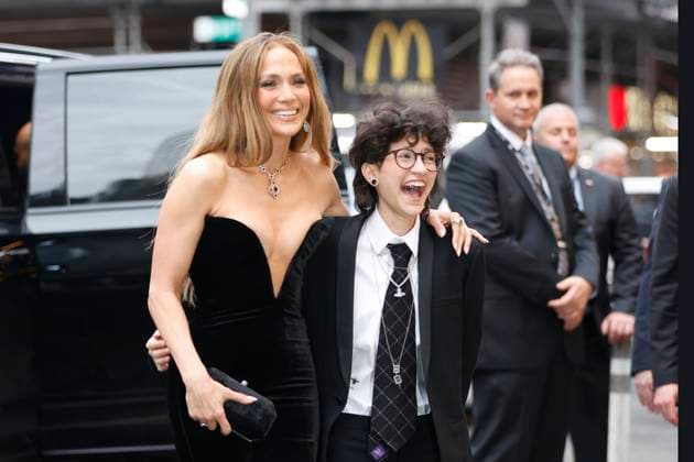 April 4, 2025, Ny, USA: NEW YORK, NEW YORK - APRIL 3, 2025: Jennifer Lopez and her daughter Emme Muniz attend the Broadway Opening Night of Good Night, And Good Luck at the Winter Garden Theater. The star-studded event celebrated the debut of the stage adaptation of the iconic film, drawing high-profile attendees from the entertainment industry. USA - ZUMAra1_ 20250404_aap_ra1_011 Copyright: xGiadaxPapinixRampelotto Europanex