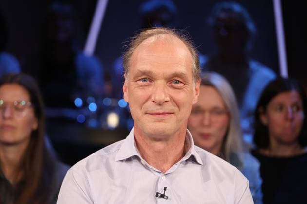 Martin Brambach, Schauspieler und Autor, zu Gast in der NDR Talk Show, Fototermin am 4.4.2025 vor der Sendung im 3. Programm des NDR Fernsehen, Fernsehstudio Hamburg Lokstedt