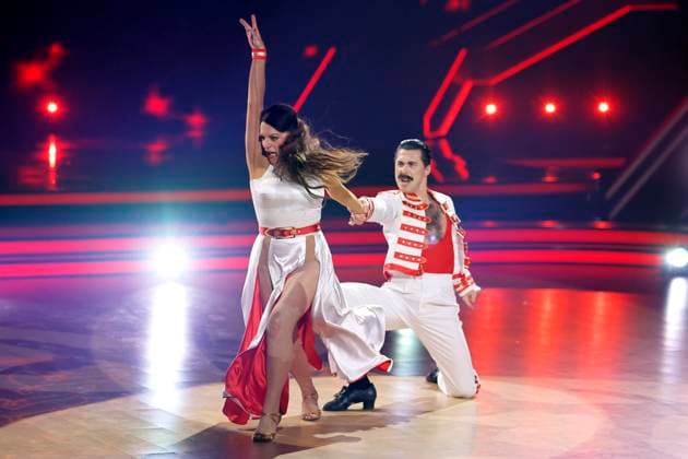 Bilder des Jahres 2025, Entertainment 04 April Entertainment Bilder des Tages Profitänzer Valentin Lusin und Schauspielerin Christine Neubauer sind ausgeschieden bei der 18. Staffel der RTL-Tanzshow Lets Dance im Coloneum. Köln, 11.04.2025 NRW Deutschland Copyright: xChristophxHardtx