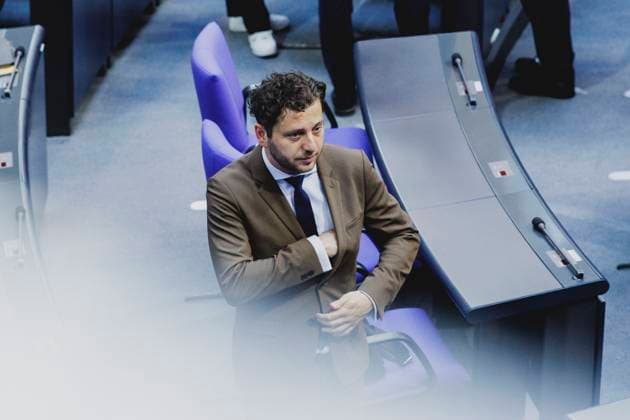Felix Banaszak, Co-Vorsitzender von Buendnis 90 Die Gruenen, aufgenommen im Rahmen der Sitzung des Bundestages zur Wahl des neuen Bundeskanzlers sowie Vereidigung der Bundesministerinnen und Bundesminister in Berlin, 06.05.2025. Berlin Deutschland Copyright: xFlorianxGaertnerx