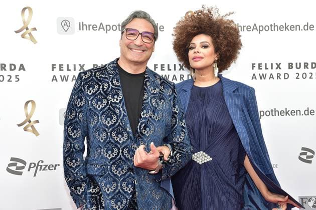 Bilder des Jahres 2025, Entertainment 05 Mai Entertainment Themen der Woche KW19 Entertainment Bilder des Tages 20. FELIX BURDA AWARD 2025 in Berlin Freiundin Khadra Sufi, Mousse T. Musiker & Musikproduzent beim bedeutesten Event Prävention verbindet uns... zum 20. Mal die Felix Burda Awards verliehen. Die Felix Burda Stiftung zeichnet herausragendes Engagement und wegweisende Forschung im Bereich der Darmkrebsprävention aus in Berlin, am 09.05.2025