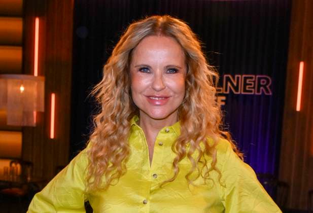 Katja Katharina Burkard deutsche Fernsehmoderatorin zu Gast in der WDR Talkshow Koelner Treff aus dem WDR, Studio Boecklemuend am 09.05.2025 in Koeln NRW Deutschland