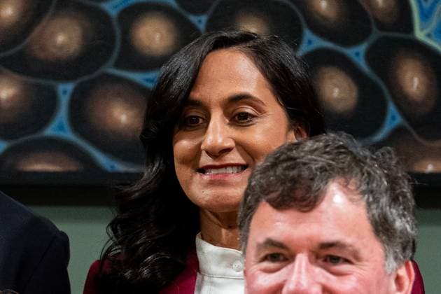 May 13, 2025, Ottawa, On, Canada: Minister of Foreign Affairs.Anita Anand participates in a family photo following a cabinet swearing in ceremony at Rideau Hall in Ottawa, on Tuesday, May 13, 2025. Ottawa Canada  - ZUMAc35_ 20250513_zaf_c35_404 Copyright: xSpencerxColbyx