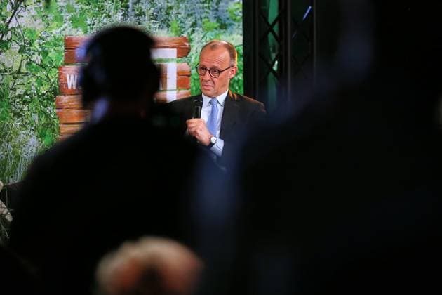 Berlin, Deutschland, 26.05.2025: Station: Digitalmesse Re:publica: Bundeskanzler Friedrich Merz (CDU) (rechts) auf der Bühne des WDR Europaforum Copyright: xdtsxNachrichtenagenturx dts_68880