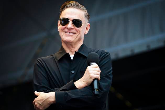 Bilder des Jahres 2025, Entertainment 06 Juni Entertainment Themen der Woche KW24 Entertainment Bilder des Tages 1. Nationaler Veteranentag, Julia Klöckner, Bryan Adams Bundestag, Reichstagsgebäude, 1. Nationaler Veteranentag, Bundeswehr, Bundestagspräsidentin, Julia Klöckner, Fotoausstellung, Wounded: The Legacy of War , Bryan Adams Berlin Berlin GER