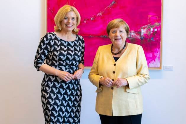 Bilder des Jahres 2025, News 06 Juni News Themen der Woche KW25 Julia Kloeckner, Bundestagspraesidentin, trifft Bundeskanzlerin a.D. Angela Merkel, CDU Berlin, 17.06.2025. Berlin Deutschland Copyright: xThomasxImox