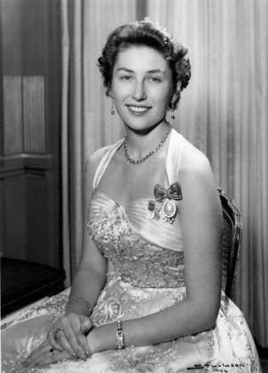 Prinzessin Astrid von Norwegen ist tot Erben Erbin Mitglieder des Königshauses Prominente 2. Mai 1956 - Oslo, 2. Mai 1956. Es wurden neue Bilder von Ihrer Königlichen Hoheit Prinzessin Astrid von Norwegen in Skaugum , der Residenz Ihrer Königlichen Hoheit Kronprinz Olav, aufgenommen. Copyright: xUnitedxArchivesx xkpaxKeystonex 19560502_baf_k09_002
