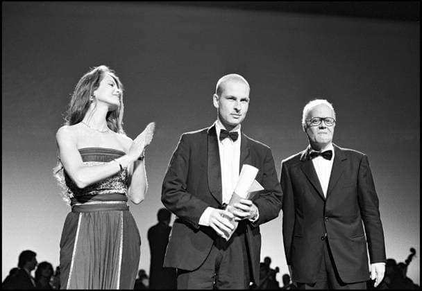 ARCHIVES - LARS VON TRIER , GRAND PRIX DE LA COMMISSION SUPERIEURE TECHNIQUE POUR THE ELEMENT OF CRIME LORS DU FESTIVAL DE CANNES Cannes France Copyright: xANGELI-RINDOFFx xBESTIMAGExANGELI-RINDOFFx xBESTIMAGEx