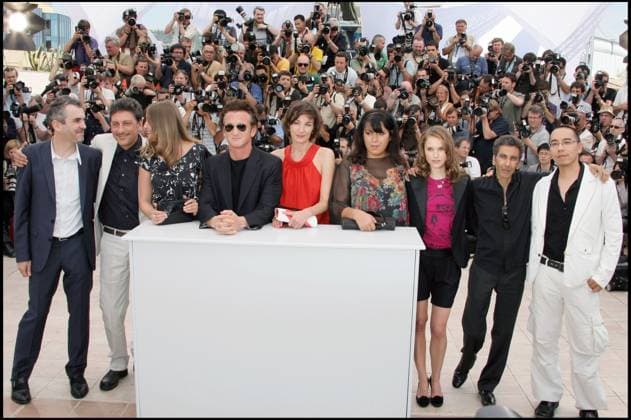 ALFONSO CUARON, SERGIO CASTELLITTO, ALEXANDRA MARIA LARA, SEAN PENN, JEANNE BALIBAR, MARJANE SATRAPI, NATALIE PORTMAN, RACHID BOUCHAREB ET APICHATPONG WEERASETHAKUL - 61 EME FESTIVAL DU FILM DE CANNES - PHOTOCALL DU FILM JURY 61TH FILM FESTIVAL OF CANNES - PHOTOCALL JURY Cannes France Copyright: xBORDE-JACOVIDESx xBESTIMAGExBORDE-JACOVIDESx xBESTIMAGEx