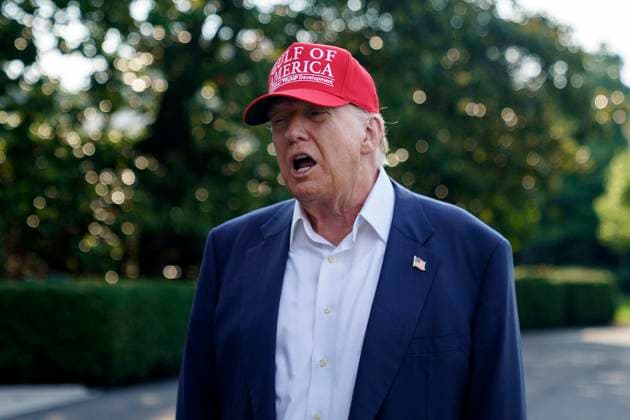 White House Coverage US President Donald Trump speaks to media as he leaves the White House, Washington, DC, USA, 01 July 2025. President Trump is due to visit a new immigration detention facility in the Everglades, Florida. EPA-EFE WILL OLIVER POOL WASHINGTON DC United States  Copyright: xPool ABACAx