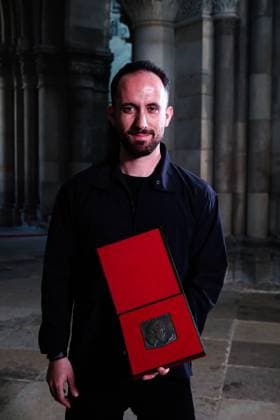 Preisträger und Pianist Igor Levit - Festakt zur Kaiser-Otto-Preisverleihung der Landeshauptstadt Magdeburg am 2. Juli 2025 im Magdeburger Dom St. Mauritius. Verleihung des Kaiser-Otto-Preises 2025, Der 10. Kaiser-Otto-Preis der Landeshauptstadt Magdeburg wird in diesem Jahr an die Violinistin Lisa Batiashvili und den Pianisten Igor Levit verliehen. Mit der Preisverleihung würdigen das Preiskomitee und die Kulturstiftung Kaiser Otto das besondere gesellschaftliche Engagement der beiden international populären Kunstschaffenden sowie ihren langjährigen Einsatz gegen Krieg und Antisemitismus.