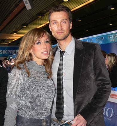Annemarie Warnkross, Wayne Carpendale Echo Deutscher Musikpreis 2008 Awards at ICC - Red carpet arrivals, Berlin, Germany WENN 1762921.jpg
