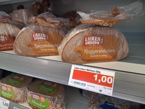 Marktkauf - Einkauf zu Zeiten von Inflation. Marktkauf - Einkauf in einem Supermarkt oder Discounter