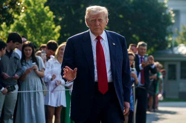 White House Coverage US President Donald Trump leaves at the White House, Washington, DC, USA, 25 July 2025. President Trump is due to visit Scotland for a 4 day visit where he is due to visit his golf courses and met with UK Prime Minister Keir Starmer. EPA-EFE WILL OLIVER POOL WASHINGTON DC United States  Copyright: xPool ABACAx