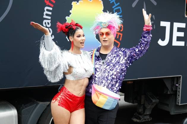 Bilder des Jahres 2025, Entertainment 07 Juli 47. Christopher Street Day Parade 2025 Berlin, 26.7.2025 Micaela Schäfer und Julian F. M. Stöckel beim 47. Christopher Street Day - Parade 2025 in Berlin Berlin Copyright: xMatthiasxGränzdörferx