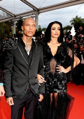 Andreea Sasu, Jeremy Meeks - Montée des marches du film The Dead Don t Die lors de la cérémonie d ouverture du 72ème Festival International du Film de Cannes. Le 14 mai 2019 Jacovides-Moreau Bestimage Red carpet for the movie The Dead Don t Die during opening ceremony of the 72th Cannes International Film festival. On may 14th 2019 Cannes France Copyright: xJACOVIDES-MOREAUx xBESTIMAGExJACOVIDES-MOREAUx xBESTIMAGEx