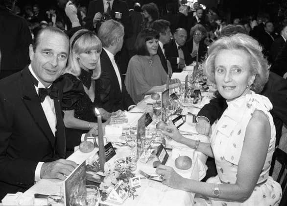 Archives - Dany Saval, Jacques Chirac et sa femme Bernadette - Soirée pour le 75ème anniversaire de Loulou Gasté au Paradis Latin, organisée par Line Renaud. Le 18 mars 1983 Jean-Claude Woestelandt Bestimage Paris France Copyright: xJEAN-CLAUDExWOESTELANDTx xBESTIMAGExJEAN-CLAUDExWOESTELANDTx xBESTIMAGEx