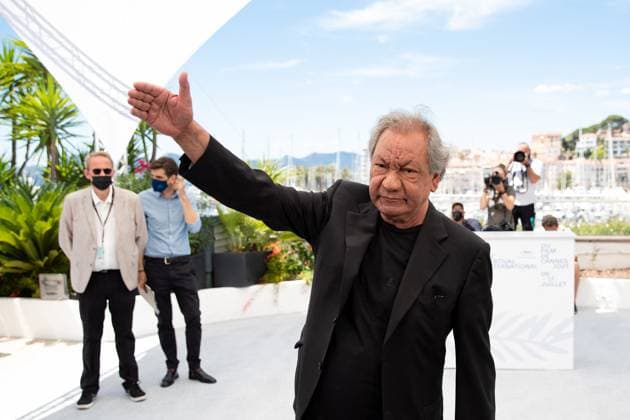 Tony Gatlif au photocall du film Tom Medina (Cinéma de la plage) lors du 74ème festival international du film de Cannes le 9 juillet 2021 Borde Jacovides Moreau Bestimage Photocall of the movie Tom Medina during 74th Cannes Film Festival in Cannes on july 9th 2021 Cannes France Copyright: xJACOVIDES-BORDE-MOREAUx xBESTIMAGExJACOVIDES-BORDE-MOREAUx xBESTIMAGEx