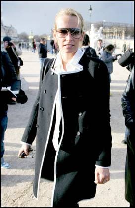 ESTELLE LEFEBURE . ARRIVEE AU DEFILE CELINE AUTOMNE - HIVER AU JARDIN DES TUILERIES . Guillaume Gaffiot Bestimage Paris France Copyright: xGuillaumexGaffiot BestimagexGuillaumexGaffiot Bestimagex