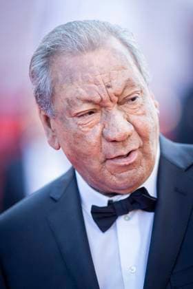 Tony Gatlif - Montée des marches du film Coupez ! pour la cérémonie d’ouverture du 75ème Festival International du Film de Cannes. Le 17 mai 2022 Cyril Moreau Bestimage Red carpet of the movie « Final Cut (Coupez !) » for the opening ceremony of the 75th Cannes International Film Festival. On may 17th 2022 Cannes France Copyright: xCYRILxMOREAUx xBESTIMAGExCYRILxMOREAUx xBESTIMAGEx