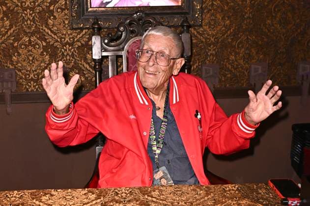 Bob Gurr auf der Midsummer Scream - Halloween & Horror Convention im Long Beach Convention Center. Long Beach, 15.08.2025