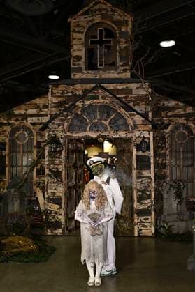 Cosplayer auf der Midsummer Scream - Halloween & Horror Convention im Long Beach Convention Center. Long Beach, 17.08.2025