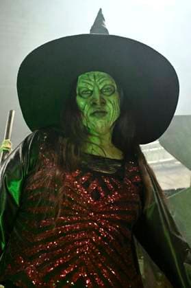 Cosplayer auf der Midsummer Scream - Halloween & Horror Convention im Long Beach Convention Center. Long Beach, 17.08.2025