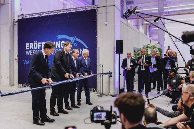 (L-R) Mark Rutte, Generalsekretaer der NATO, Lars Klingbeil, Bundesminister der Finanzen, Boris Pistorius (SPD), Bundesminister der Verteidigung, und Armin Papperger, Vorstandsvorsitzender von Rheinmetall, aufgenommen im Rahmen der Werkseroeffnung von Rheinmetall in Unterluess, 27.08.2025. Fotografiert im Auftrag des Bundesministeriums der Finanzen. Unterluess Deutschland Copyright: xFlorianxGaertner BMFx