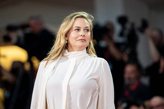 Bugonia Red Carpet - The 82nd Venice International Film Festival Alicia Silverstone attends the Bugonia red carpet during the 82nd Venice International Film Festival in Venice, Italy, on August 28, 2025. Venice Italy  Copyright: xLucaxCarlinox originalFilename: carlino-notitle250828_np9My.jpg