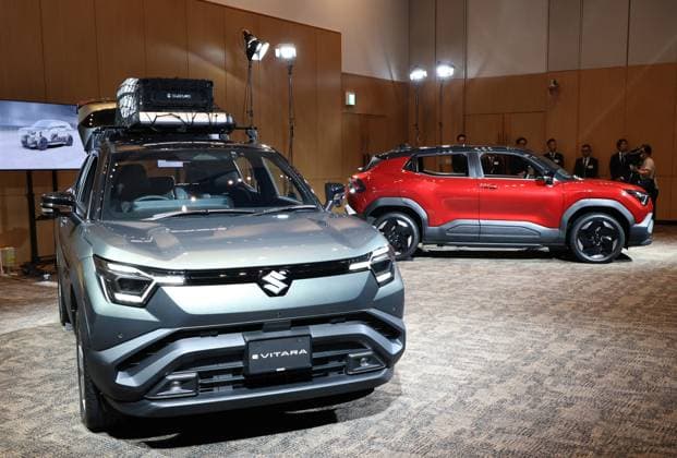 September 16, 2025, Tokyo, Japan - Japan s automaker Suzuki Motor displays the company s first battery electric vehicle (BEV) eVitara on the Japanese market in Tokyo on Tuesday, September 16, 2025. The 5-seater SUV eVitara, manufactured in India, enables to cruise 520km for 2WD model, while 472km for 4WD model with a charge. (photo by Yoshio Tsunoda AFLO)  aflo_303624878