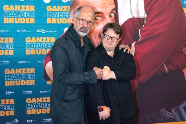 Bilder des Jahres 2025, Entertainment 09 September Christoph Maria Herbst und Nico Randel bei der Premiere des Kinofillms Ganzer halber Bruder im Holi Kino. Hamburg, 17.09.2025