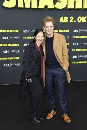 Nadja Jo Klapper und Johannes Heinrichs bei der Deutschlandpremiere von THE SMASHING MACHINE in Berlin am 22.09.2025
