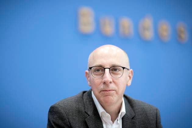 Sinan Selen, Wirtschaftsschutzbericht DEU, Deutschland, Germany, Berlin, 18.09.2025 Sinan Selen , designierter Praesident und Vizepraesident vom Bundesamt fuer Verfassungsschutz BfV , waehrend der Bundespressekonferenz zum Thema Vorstellung Wirtschaftsschutzbericht in Berlin Deutschland en: Sinan Selen , designated President and Vice President of the Federal Office for the Protection of the Constitution BfV during the Federal Press Conference on the presentation of the Economic Protection Report Wirtschaftsschutzbericht in Berlin Germany