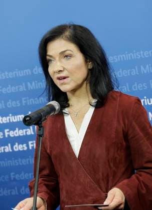 Bundeswirtschaftsministerin Katherina Reiche, Deutschland, Berlin, Auftaktstatement von Bundesfinanzminister Lars Klingbeil, Bundeswirtschaftsministerin Katherina Reiche, Bundesarbeitsministerin Bärbel Bas, der Vorsitzenden des Deutschen Gewerkschaftsbundes, Yasmin Fahimi, und dem 2. Vorsitzenden der IG Metall, Jürgen Kerner, Thema:Stahlgespräch mit Betriebsräten und Gewerkschaften
